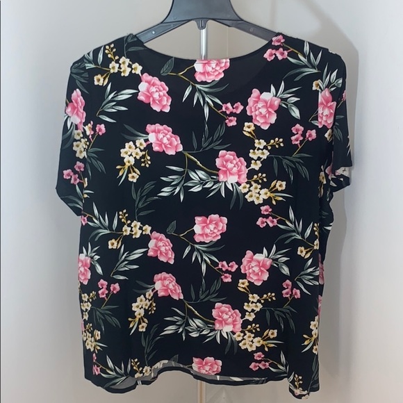 New Vero Moda Plus Size Floral Blouse Size 18W - Picture 7 of 15